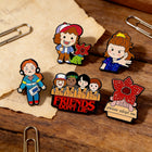 Set of 5 pins Stranger Things Friends Don't Lie