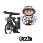 Buildable mini figure Stranger Things Dustin Hellfire Club